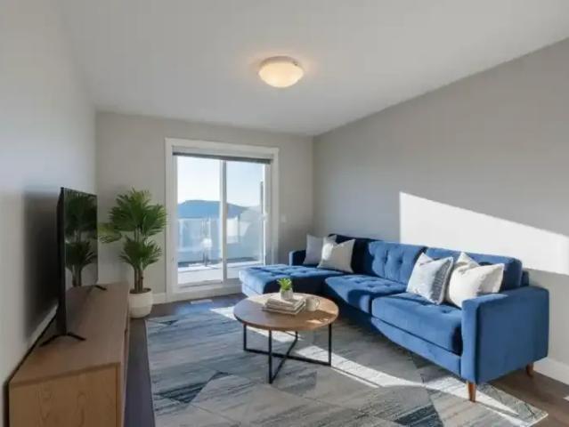 Townhouse 3 Bedroom For Rent Edmonton AB 1975 ES102629099