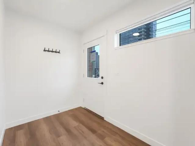 Townhouse 3 Bedroom For Rent Edmonton AB 1975 ES104179450
