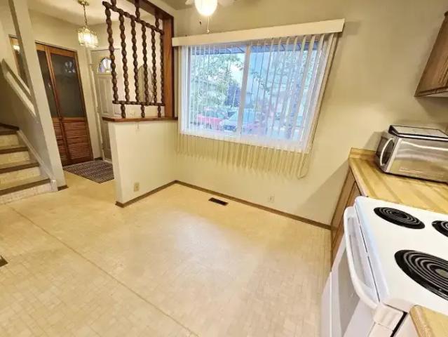 Townhouse 3 Bedroom For Rent Edmonton AB 1275 ES103119028