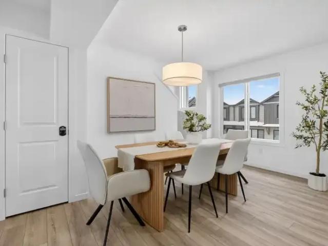 Townhouse 3 Bedroom For Rent Edmonton AB 2900 ES101687625