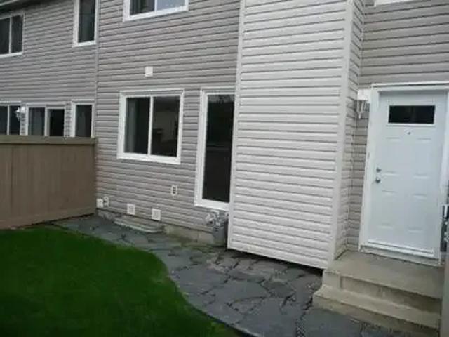 Townhouse 3 Bedroom For Rent Edmonton AB 2100 ES101789769