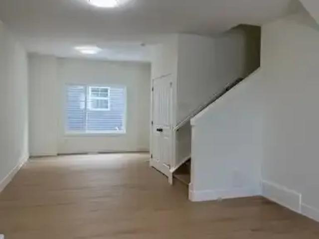 Townhouse 3 Bedroom For Rent Edmonton AB 2100 ES103118803