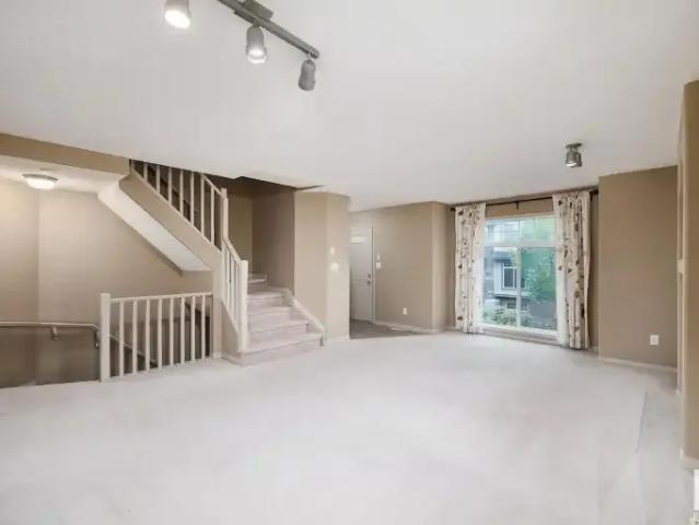 Townhouse 3 Bedroom For Rent Edmonton AB 2100 ES103337931