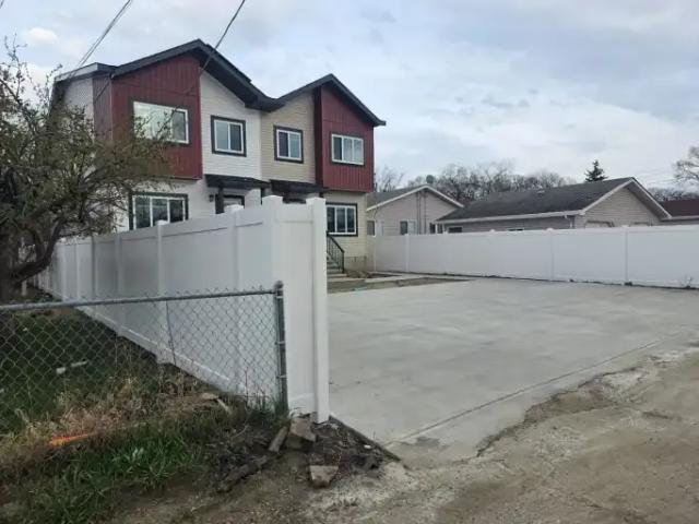 Townhouse 3 Bedroom For Rent Edmonton AB 2200 ES102752663