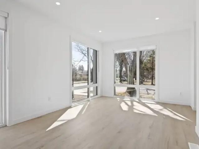 Townhouse 3 Bedroom For Rent Edmonton AB 2295 ES99753634