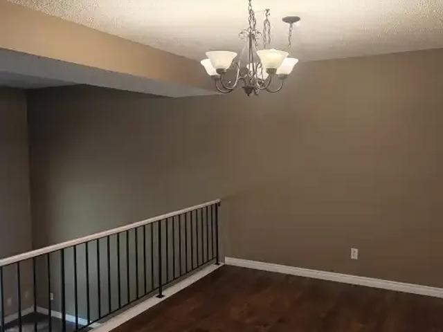 Townhouse 3 Bedroom For Rent Edmonton AB 2350 ES105004629