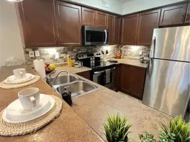 Townhouse 3 Bedroom For Rent Guelph ON 2595 ES103840134