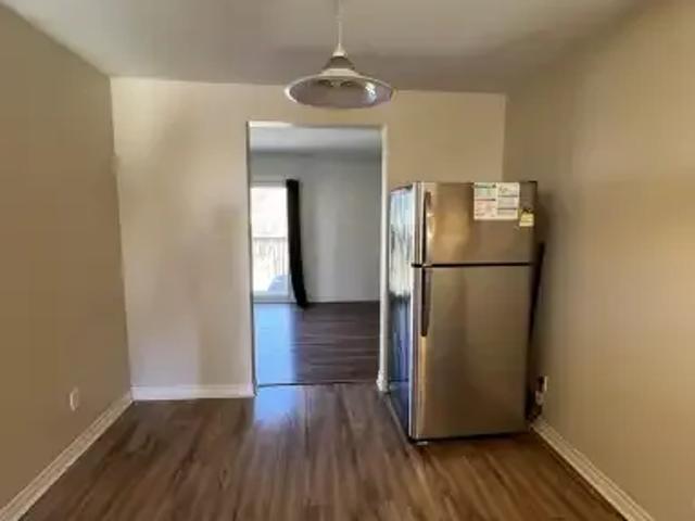 Townhouse 3 Bedroom For Rent Guelph ON 3150 ES102846584