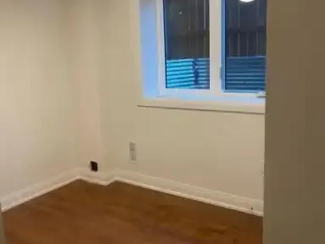 Townhouse 3 Bedroom For Rent Kitchener ON 2550 ELS102578790