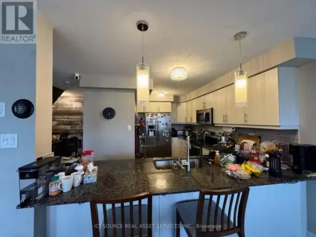 Townhouse 3 Bedroom For Rent Kitchener ON 2550 ES105023444
