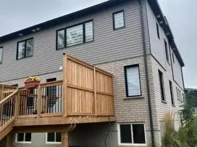 Townhouse 3 Bedroom For Rent Kitchener ON 2849 ELS102366548