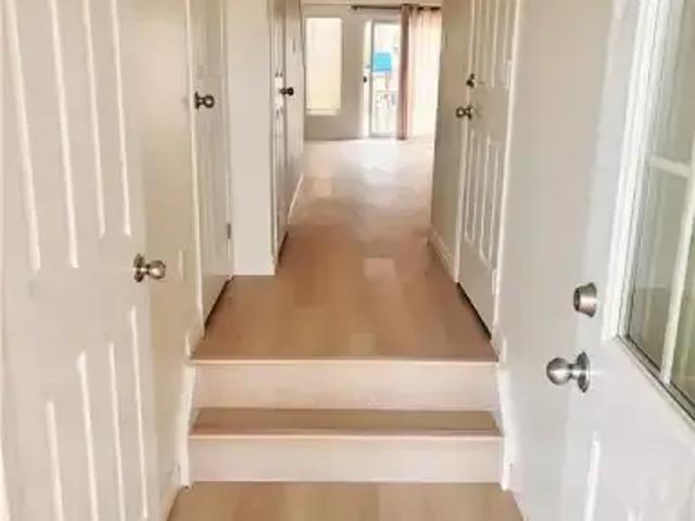 Townhouse 3 Bedroom For Rent Kitchener ON 2950 ES103487541