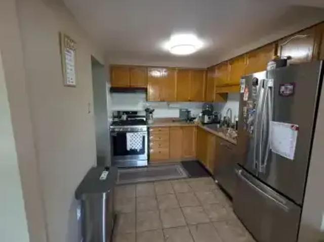Townhouse 3 Bedroom For Rent Kitchener ON 3000 ES104842123