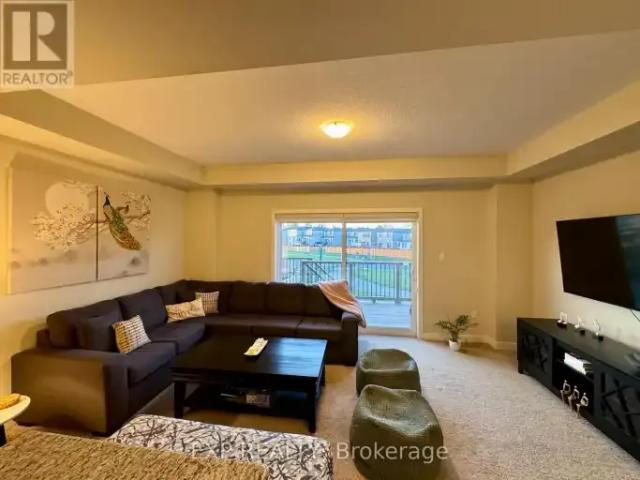 Townhouse 3 Bedroom For Rent Kitchener ON 3100 ELS101789820
