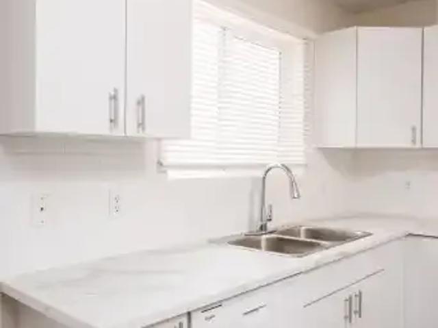 Townhouse 3 Bedroom For Rent Leduc AB 1557 ES101947672