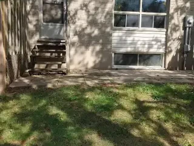 Townhouse 3 Bedroom For Rent London ON 1800 ES102847152