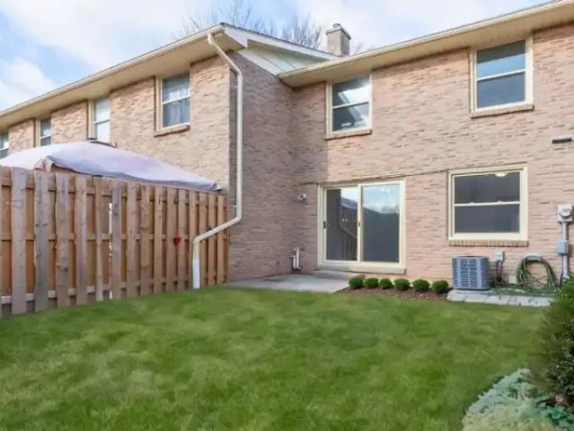 Townhouse 3 Bedroom For Rent London ON 2495 ES104990950