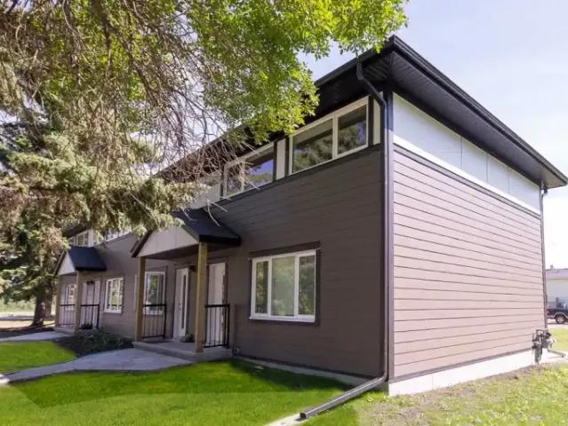 Townhouse 3 Bedroom For Rent Red Deer AB 1869 ELS102845134