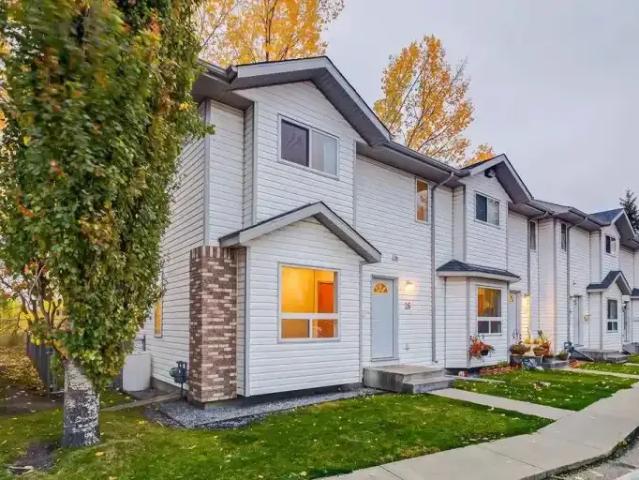 Townhouse 3 Bedroom For Rent Red Deer AB 1905 ES102467294