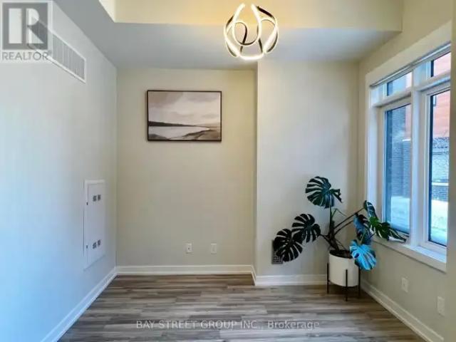 Townhouse 3 Bedroom For Rent Richmond Hill ON 2980 ES103487615