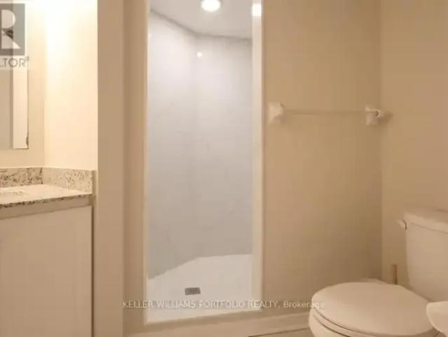 Townhouse 3 Bedroom For Rent Richmond Hill ON 2900 ELS102204259