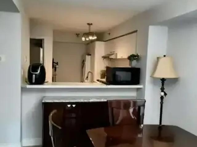 Townhouse 3 Bedroom For Rent Richmond Hill ON 3200 ES102752744