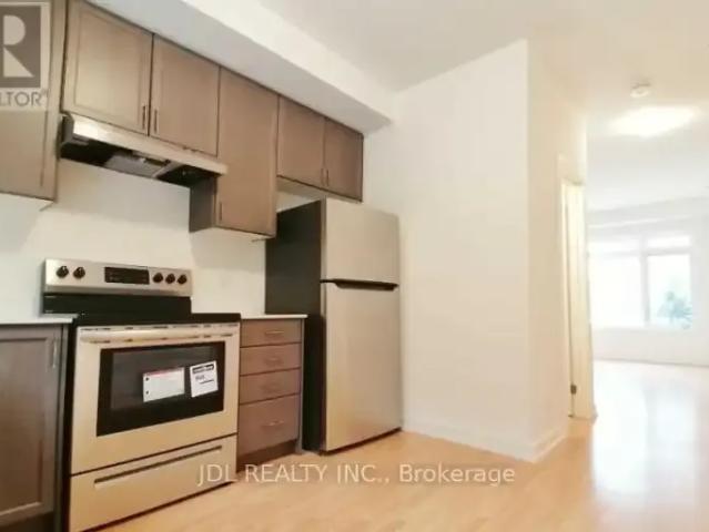 Townhouse 3 Bedroom For Rent Richmond Hill ON 3200 ES103322763