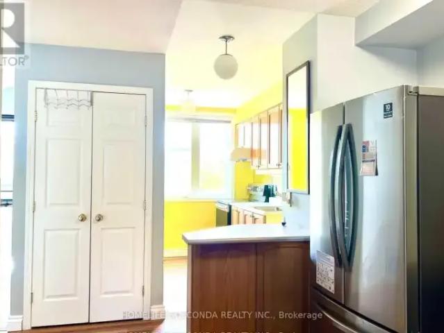 Townhouse 3 Bedroom For Rent Richmond Hill ON 3200 ES104036406