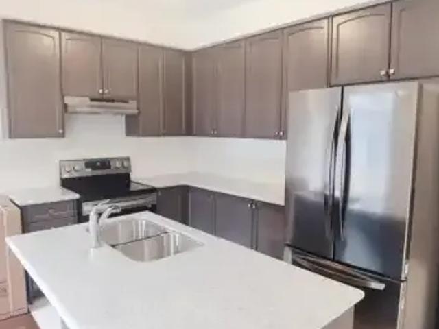 Townhouse 3 Bedroom For Rent Richmond Hill ON 3300 ES103958806