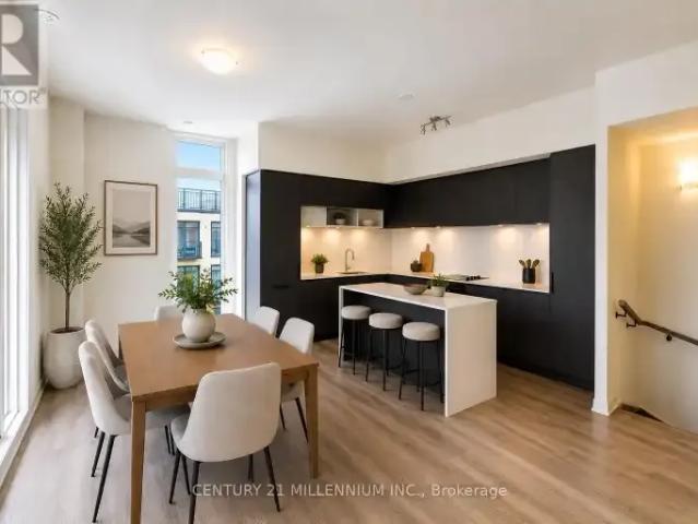 Townhouse 3 Bedroom For Rent Richmond Hill ON 3495 ES102306757