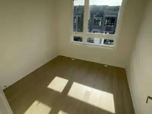 Townhouse 3 Bedroom For Rent Richmond Hill ON 3400 ES101339655