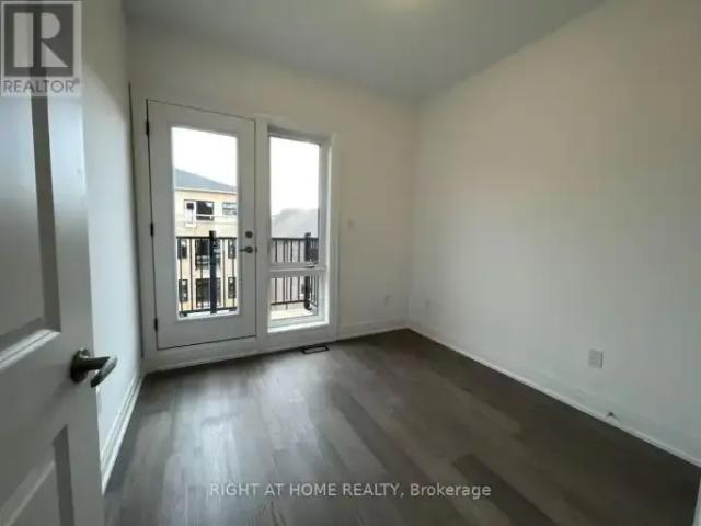 Townhouse 3 Bedroom For Rent Richmond Hill ON 3650 ES105226683