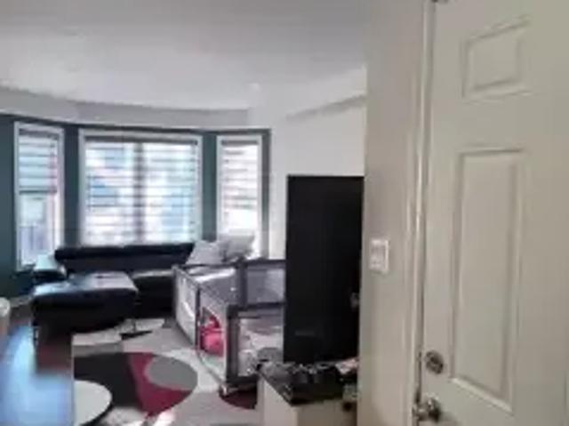 Townhouse 3 Bedroom For Rent Richmond Hill ON 3670 ES104957655