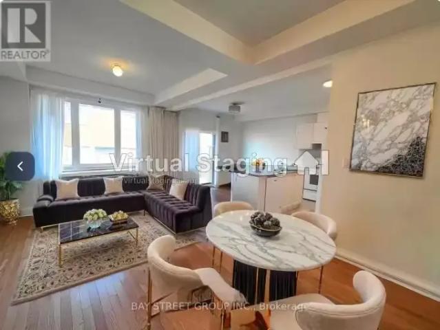 Townhouse 3 Bedroom For Rent Richmond Hill ON 3980 ES102658635
