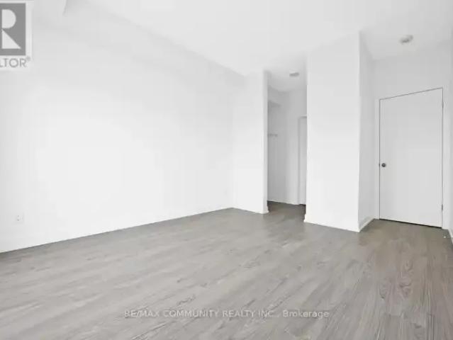 Townhouse 3 Bedroom For Rent St. Catharines ON 1999 ES102085895