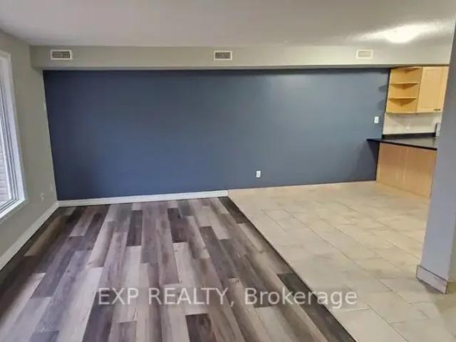 Townhouse 3 Bedroom For Rent St. Catharines ON 2599 ES102883683