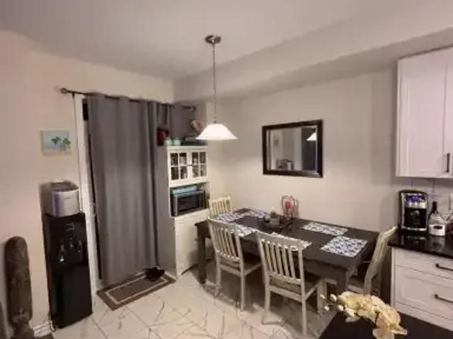 Townhouse 3 Bedroom For Rent Thorold ON 2398 ES101948540