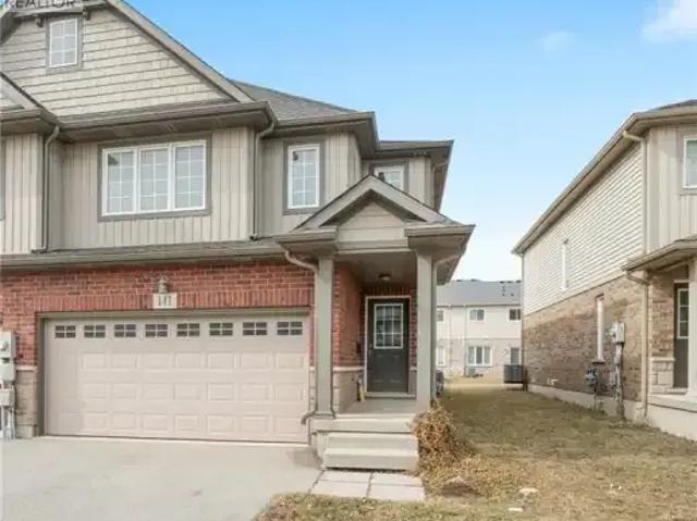Townhouse 3 Bedroom For Rent Thorold ON 2300 ES105023409