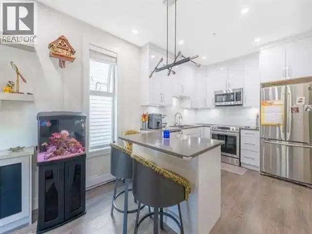 Townhouse 3 Bedroom For Rent Vancouver BC 3200 ELS102272575
