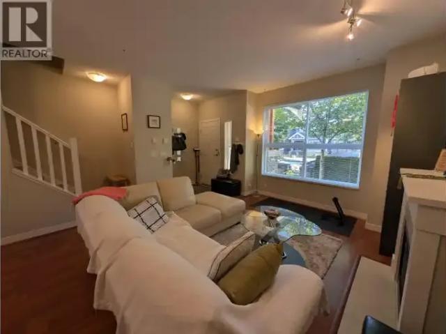 Townhouse 3 Bedroom For Rent Vancouver BC 3850 ES103770694