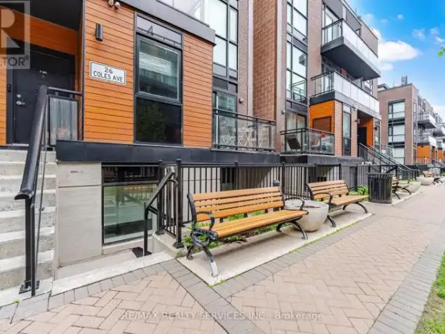 Townhouse 3 Bedroom For Rent Vaughan ON 2999 ES104888799