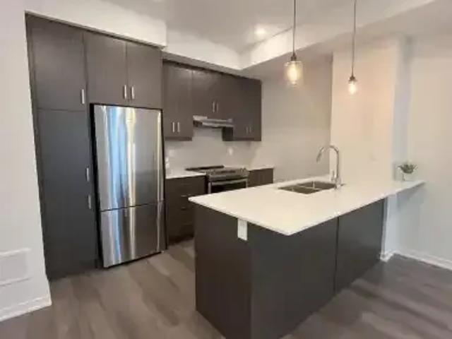 Townhouse 3 Bedroom For Rent Vaughan ON 3350 ES104782888