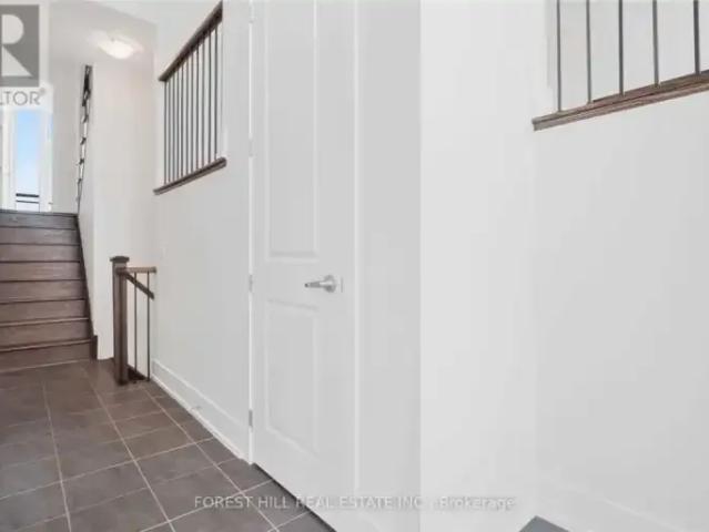 Townhouse 3 Bedroom For Rent Vaughan ON 3995 ES101878045