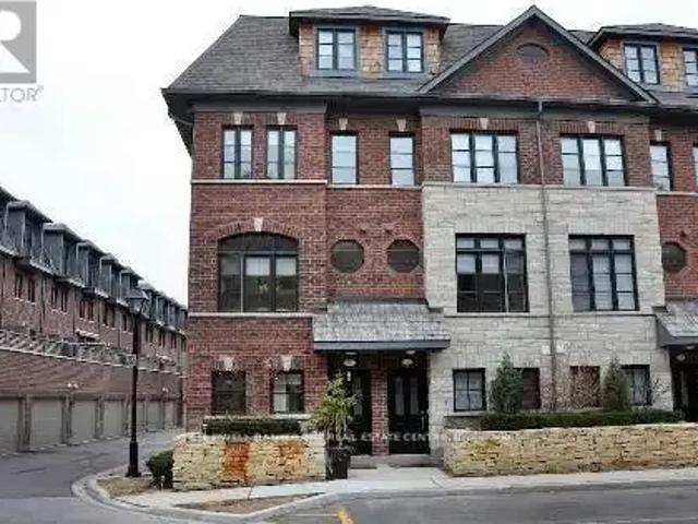Townhouse 3 Bedroom For Rent Vaughan ON 3900 ES100444544