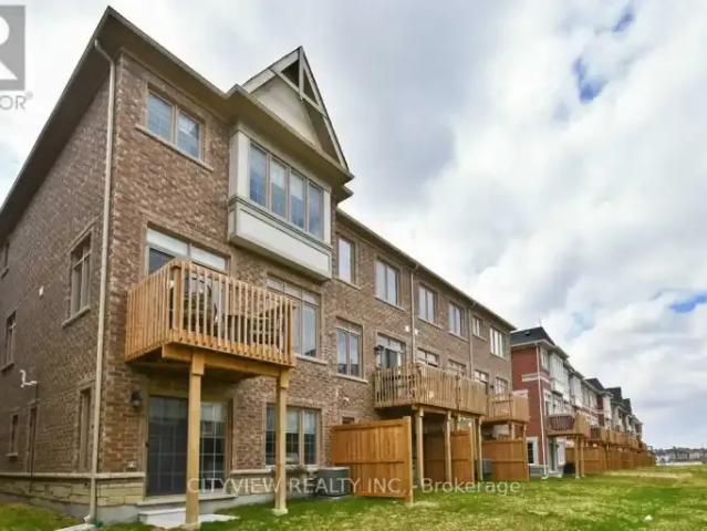 Townhouse 3 Bedroom For Rent Vaughan ON 4000 ES103368097