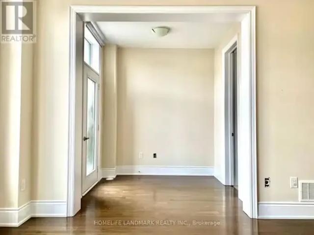 Townhouse 3 Bedroom For Rent Vaughan ON 4200 ES103322808