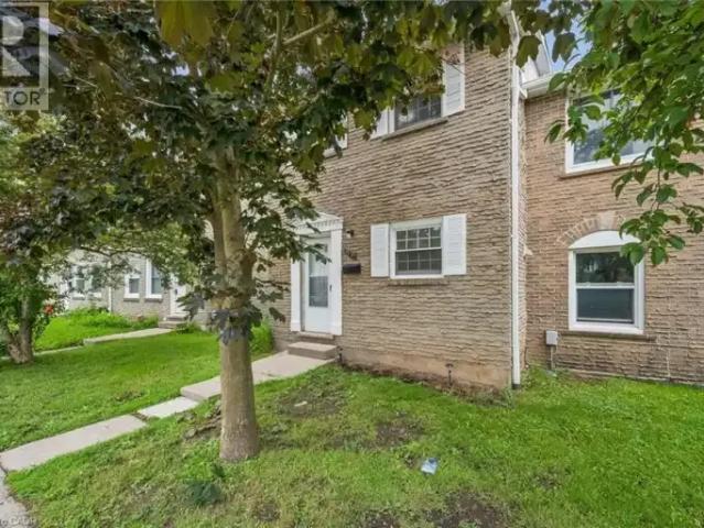 Townhouse 3 Bedroom For Rent Waterloo ON 2400 ES104888805