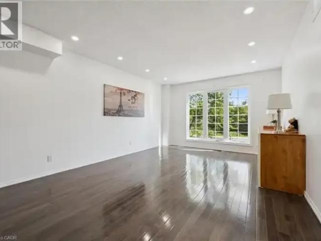 Townhouse 3 Bedroom For Rent Waterloo ON 2700 ES105281575