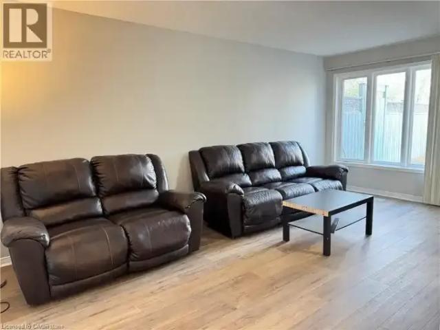 Townhouse 3 Bedroom For Rent Waterloo ON 2800 ES103243694