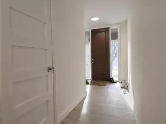 Townhouse 3 Bedroom For Rent Waterloo ON 3400 ES101878709
